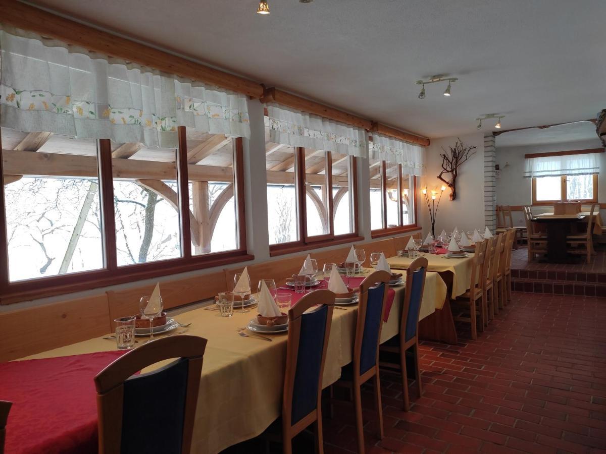 Tourist Farm Strle With Great Local Food Villa Cerknica Luaran gambar